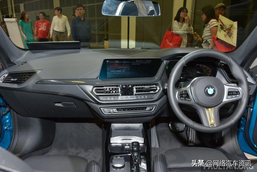 东南亚首秀！BMW 2 Series Gran Coupe 亮相新加坡车展(新加坡内装设计公司)